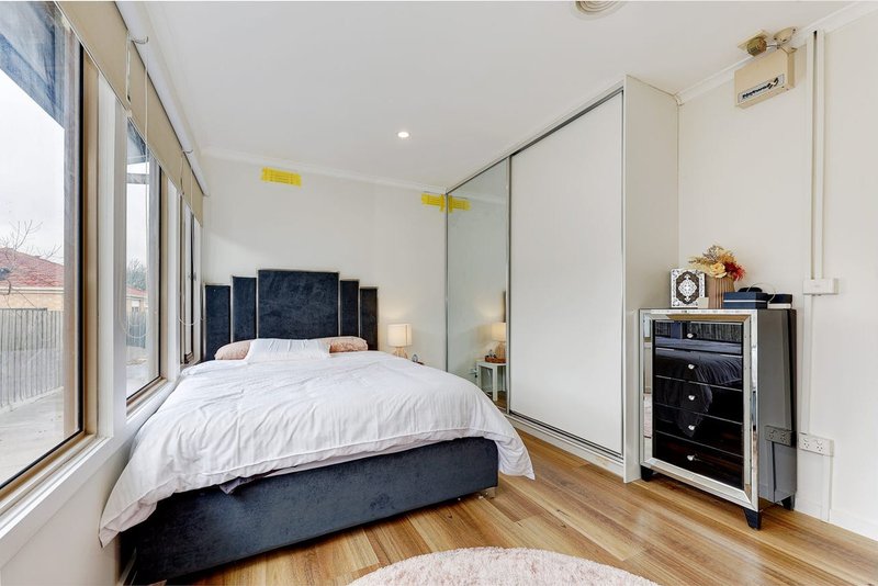 Photo - 11 Cuthbert Street, Broadmeadows VIC 3047 - Image 6