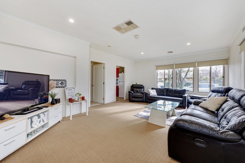 Photo - 11 Cuthbert Street, Broadmeadows VIC 3047 - Image 5