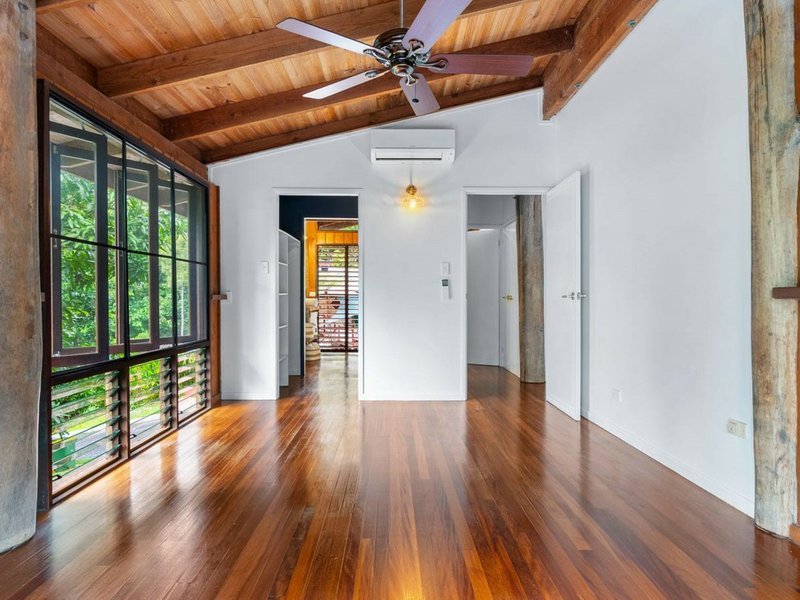 Photo - 11 Cycus Close, Kamerunga QLD 4870 - Image 6