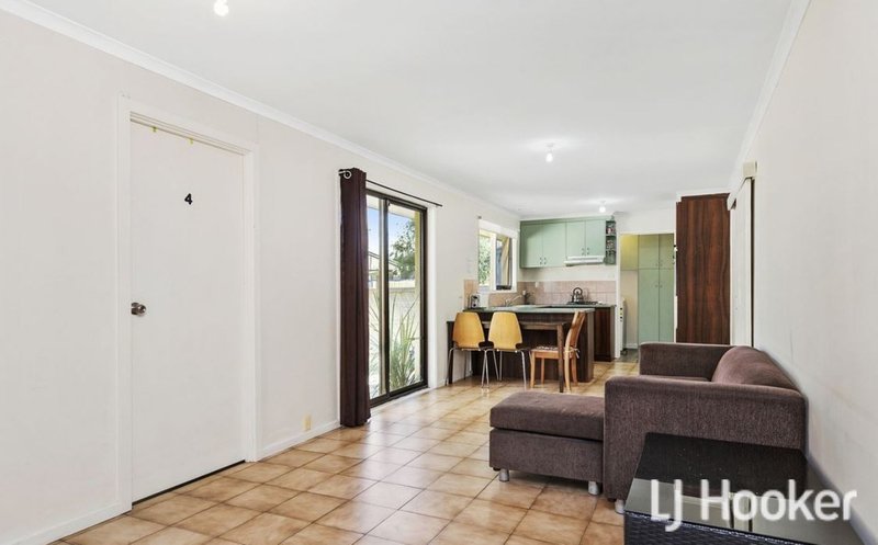 Photo - 1/1 Daniher Close, Berwick VIC 3806 - Image 3