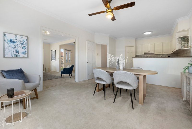 Photo - 1/1 Daphne Street, Bentleigh East VIC 3165 - Image 3