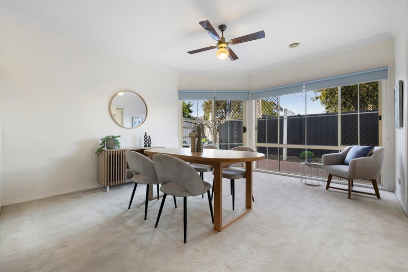 Photo - 1/1 Daphne Street, Bentleigh East VIC 3165 - Image 4