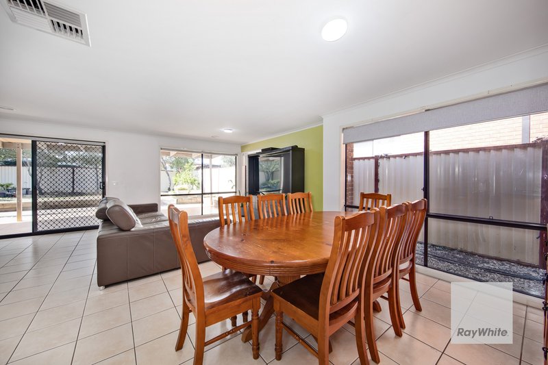 Photo - 11 Darling Court, Taylors Hill VIC 3037 - Image 8