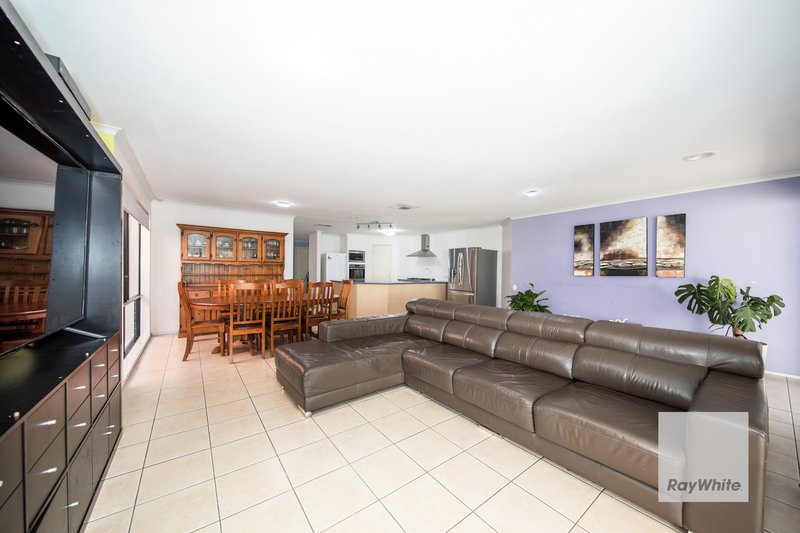 Photo - 11 Darling Court, Taylors Hill VIC 3037 - Image 9