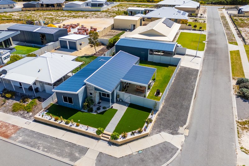 11 Davis Way, Lancelin WA 6044