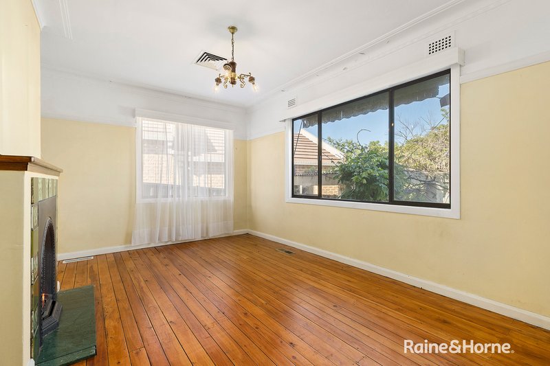 Photo - 1/1 Davison Street, Crestwood NSW 2620 - Image 2