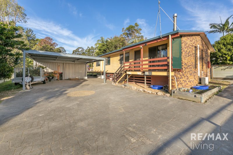 Photo - 11 Daybell Street, Woodford QLD 4514 - Image 6