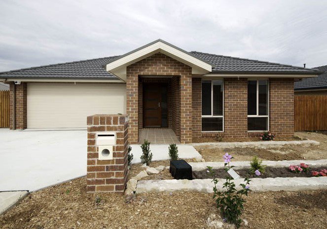 Photo - 11 De Mole Street, Dunlop ACT 2615 - Image 1