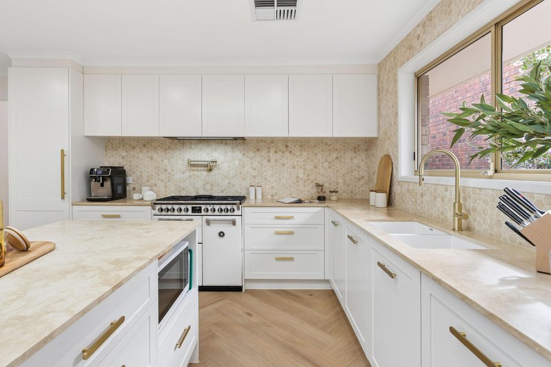 Photo - 11 De Pledge Court, Wynn Vale SA 5127 - Image 3