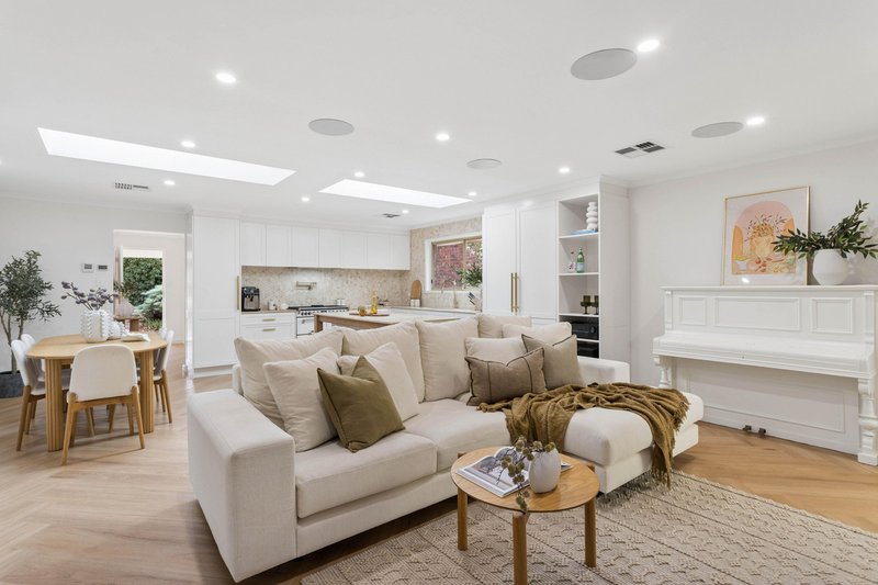 Photo - 11 De Pledge Court, Wynn Vale SA 5127 - Image 5