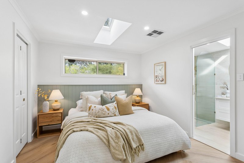 Photo - 11 De Pledge Court, Wynn Vale SA 5127 - Image 7