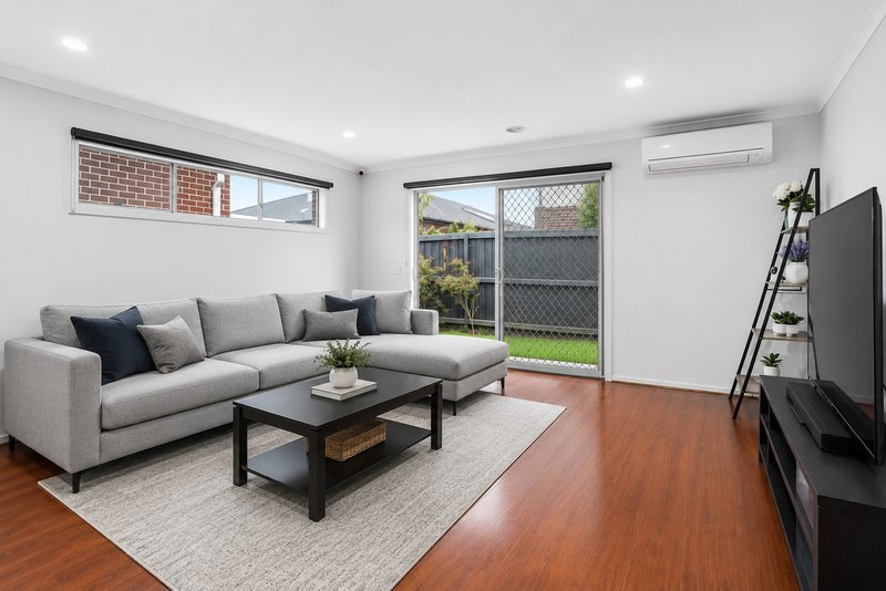 Photo - 11 Dennerley Way, Truganina VIC 3029 - Image 8