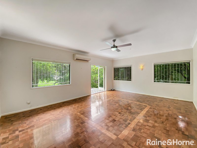 Photo - 11 Depper Street, St Lucia QLD 4067 - Image 2