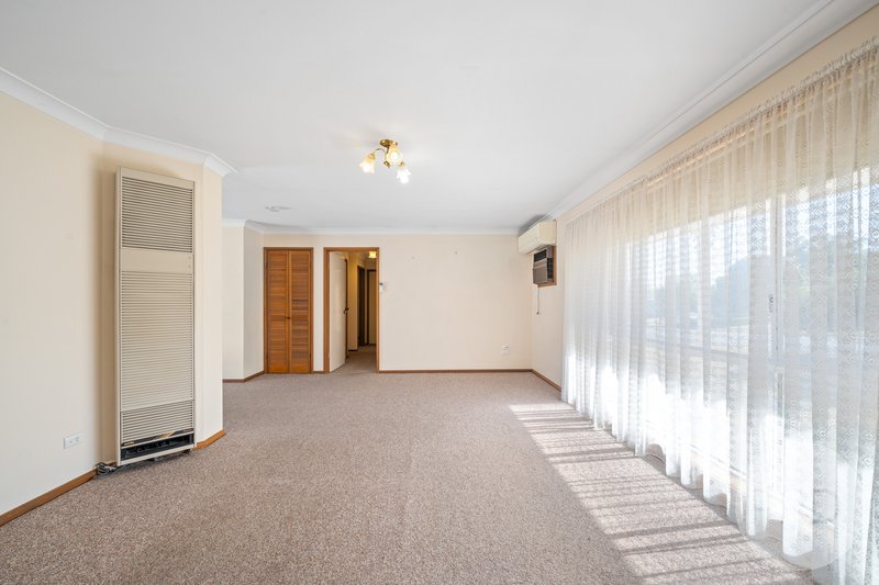 Photo - 1/1 Derna Place, Ashmont NSW 2650 - Image 3