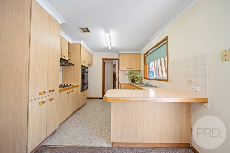 Photo - 1/1 Derna Place, Ashmont NSW 2650 - Image 5