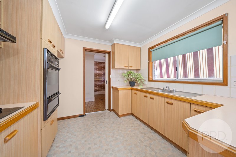 Photo - 1/1 Derna Place, Ashmont NSW 2650 - Image 6