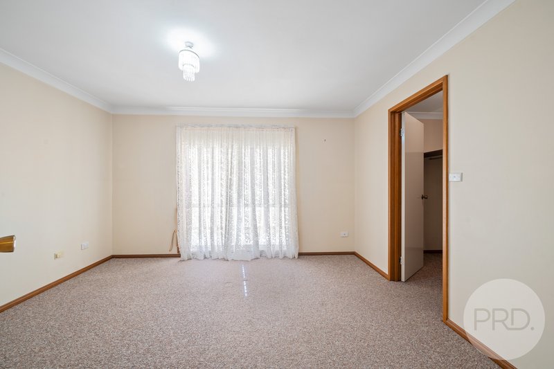 Photo - 1/1 Derna Place, Ashmont NSW 2650 - Image 8