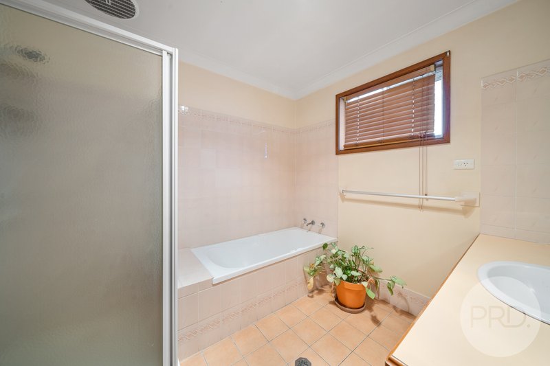 Photo - 1/1 Derna Place, Ashmont NSW 2650 - Image 10