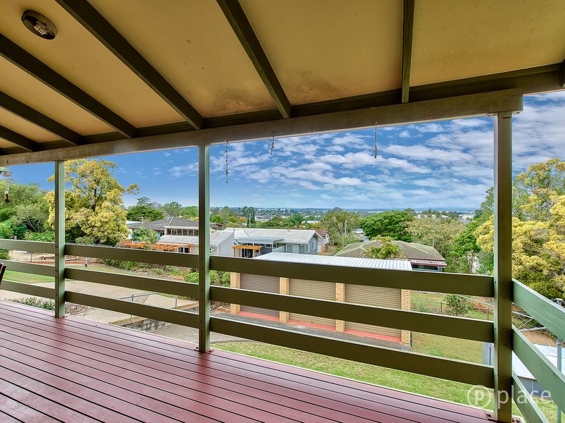 Photo - 11 Derrick Street, Moorooka QLD 4105 - Image 4