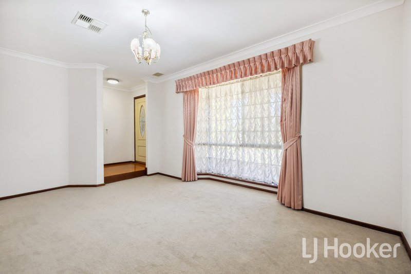 Photo - 11 Deschamp Road, Noranda WA 6062 - Image 2