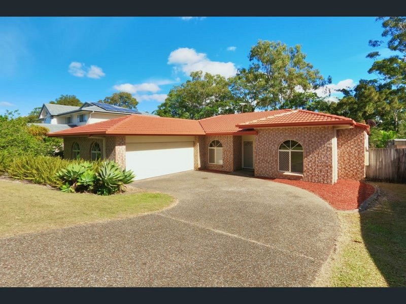 11 Desert Falls Crescent, Parkwood QLD 4214