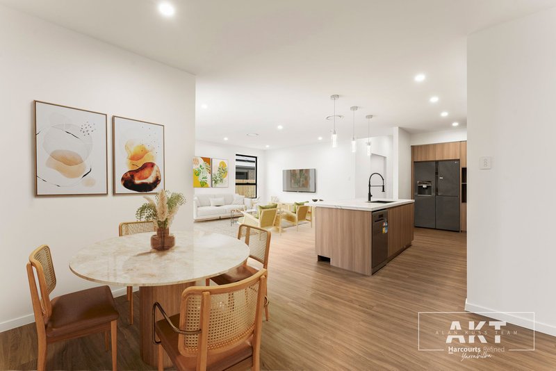 Photo - 11 Deshon Close, Yarrabilba QLD 4207 - Image 6