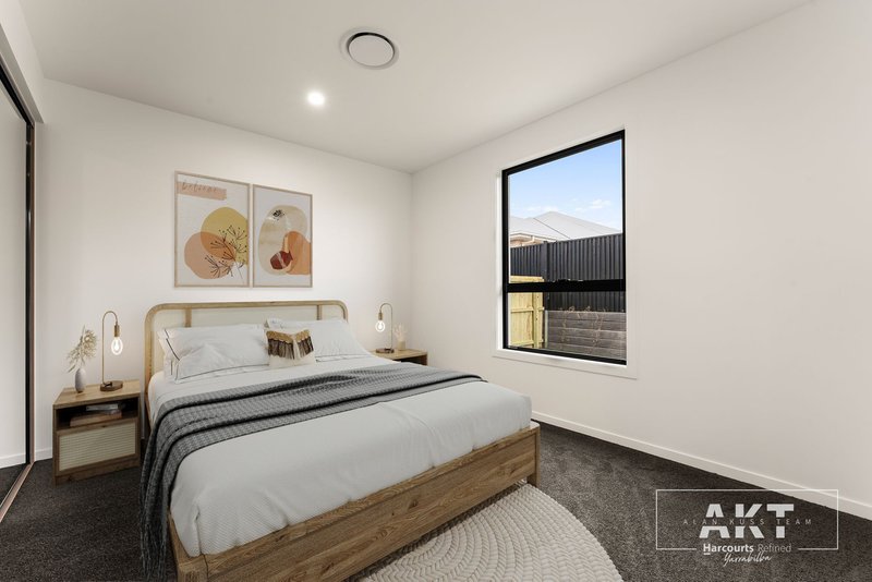 Photo - 11 Deshon Close, Yarrabilba QLD 4207 - Image 13