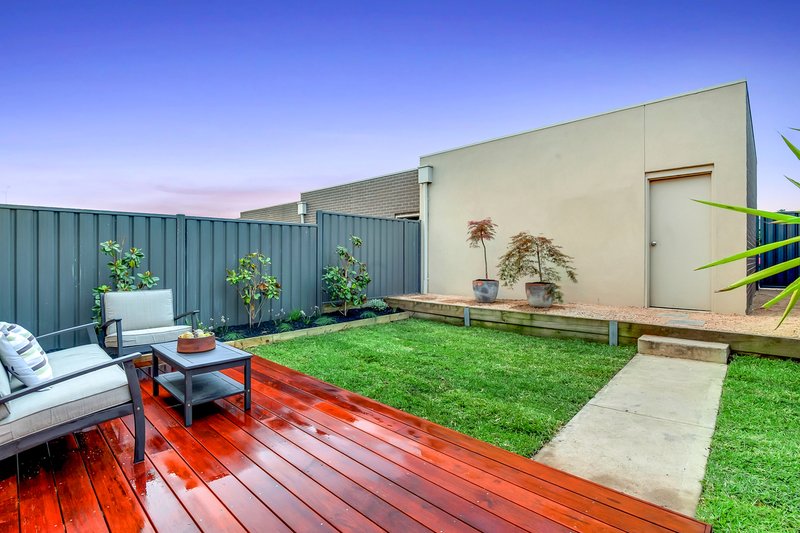 Photo - 11 Destination Drive, Greenvale VIC 3059 - Image 15