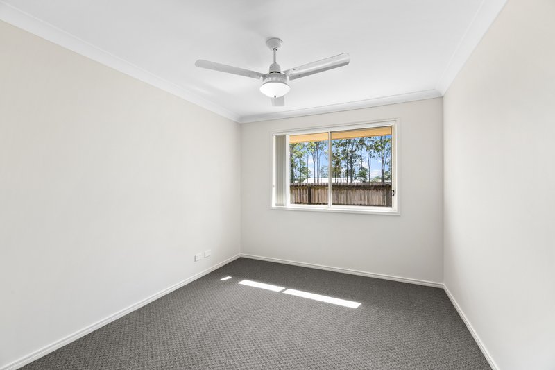 Photo - 11 Devon Street, Bray Park QLD 4500 - Image 10