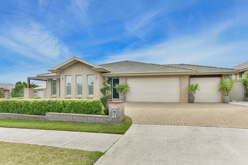 11 Dewpoint Drive, Spring Farm NSW 2570