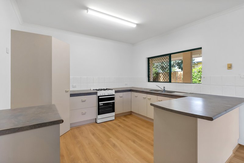 Photo - 11 Dolphin Close, Kewarra Beach QLD 4879 - Image 9