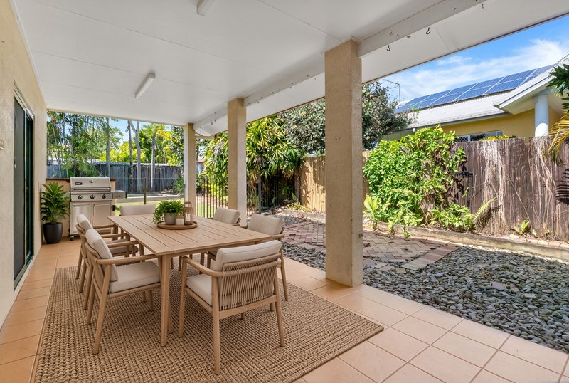 Photo - 11 Dolphin Close, Kewarra Beach QLD 4879 - Image 16