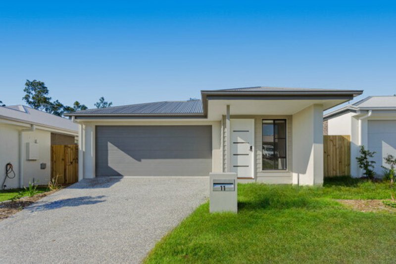 11 Dominique Way, Flinders View QLD 4305