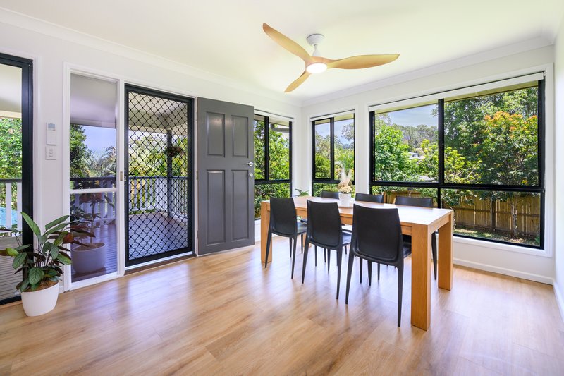 Photo - 11 Donegal Place, The Gap QLD 4061 - Image 6