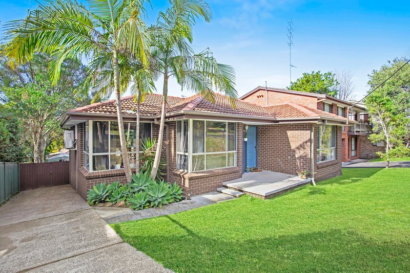 11 Donegal Road, Berkeley Vale NSW 2261