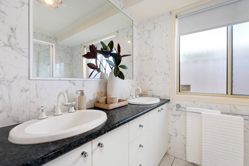 Photo - 11 Donnolley Court, Lavington NSW 2641 - Image 15