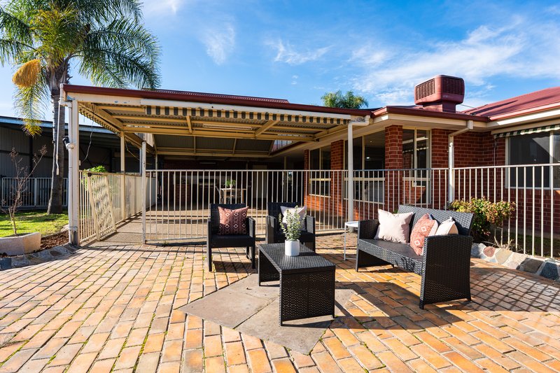 Photo - 11 Donnolley Court, Lavington NSW 2641 - Image 17