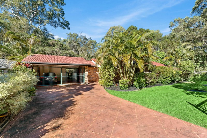 Photo - 11 Dorset Drive, Springwood QLD 4127 - Image 3