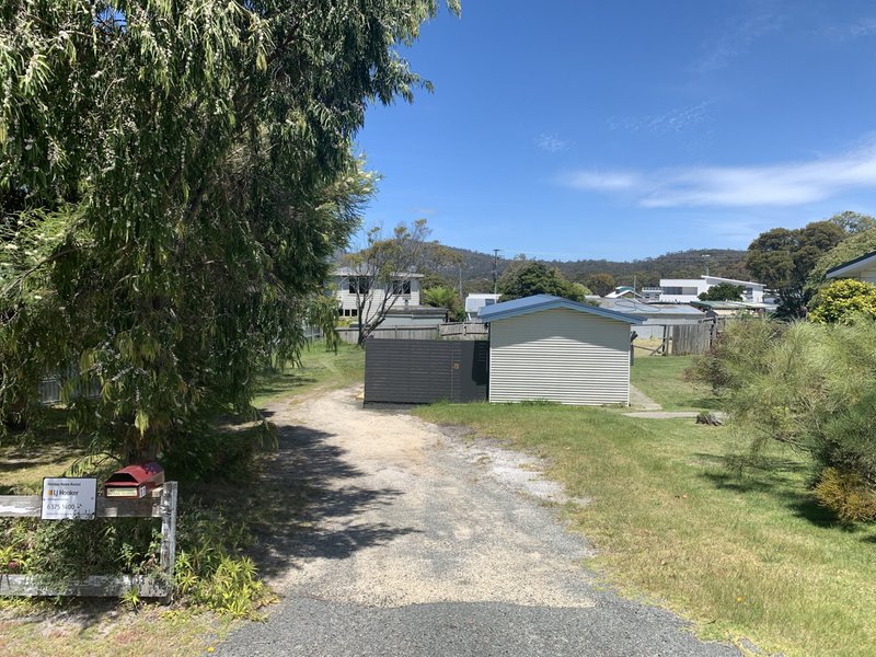 Photo - 11 Douglas Street, Bicheno TAS 7215 - Image 13