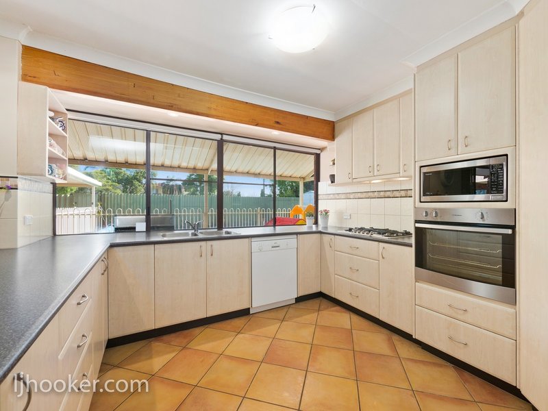 Photo - 11 Doune Place, Willetton WA 6155 - Image 9