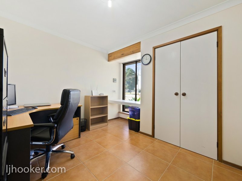 Photo - 11 Doune Place, Willetton WA 6155 - Image 16