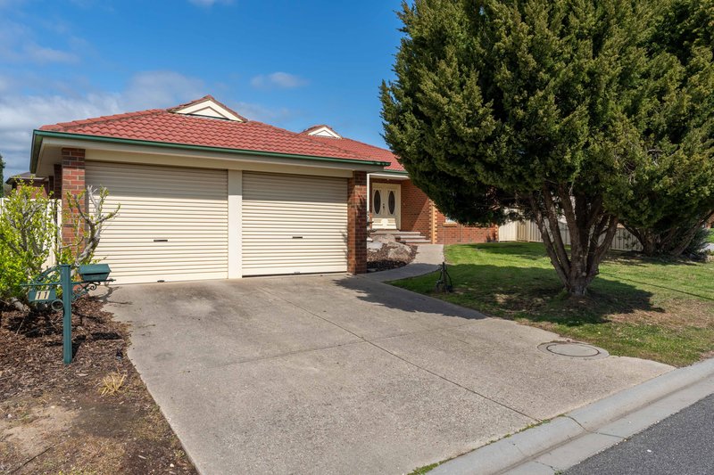 Photo - 11 Doyle Crescent, Seymour VIC 3660 - Image 3