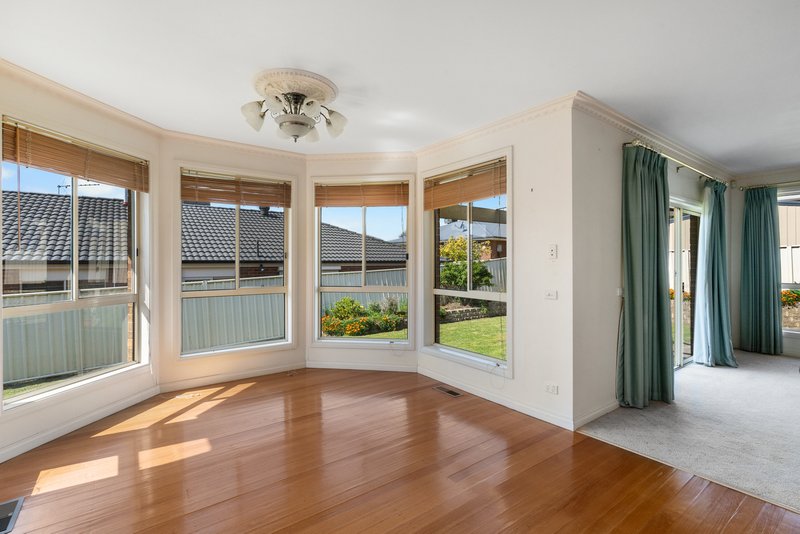 Photo - 11 Doyle Crescent, Seymour VIC 3660 - Image 11