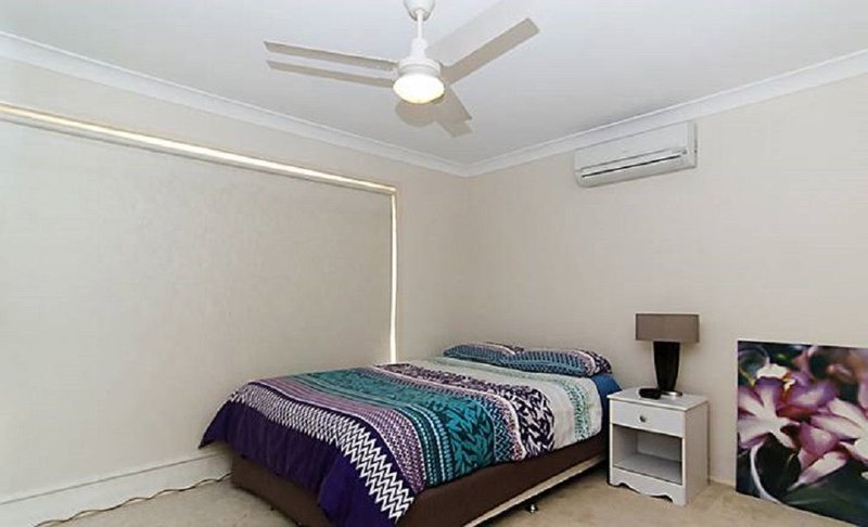 Photo - 11 Dracon Street, Regents Park QLD 4118 - Image 6