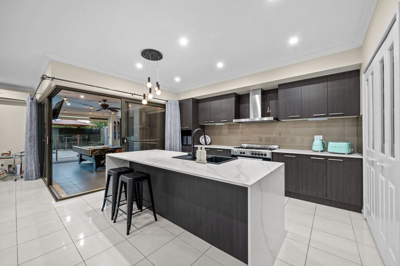 Photo - 11 Drafters Crescent, Maudsland QLD 4210 - Image 4
