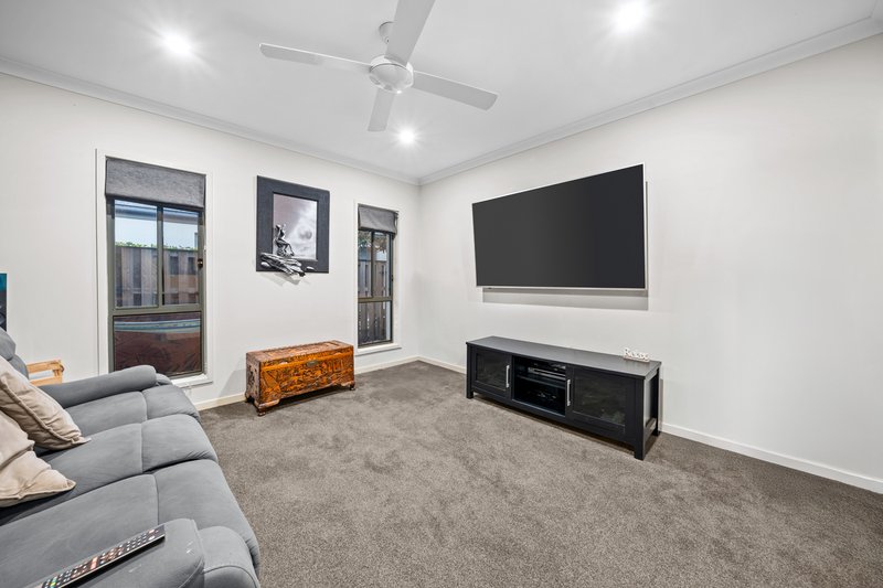 Photo - 11 Drafters Crescent, Maudsland QLD 4210 - Image 8