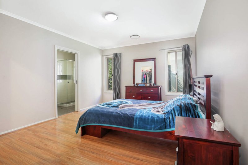 Photo - 11 Drummond Avenue, Ropes Crossing NSW 2760 - Image 6