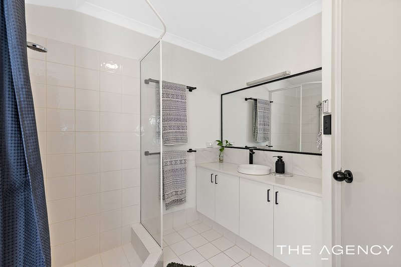 Photo - 11 Dryandra Elbow , Atwell WA 6164 - Image 4