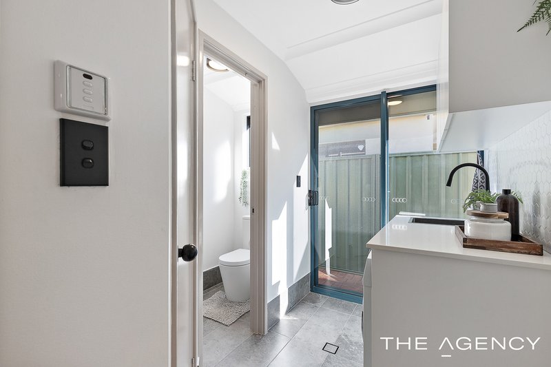 Photo - 11 Dryandra Elbow , Atwell WA 6164 - Image 18