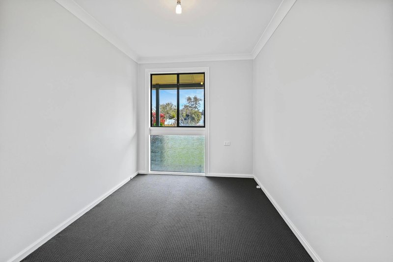Photo - 11 Duckenfield Avenue, Woodberry NSW 2322 - Image 8
